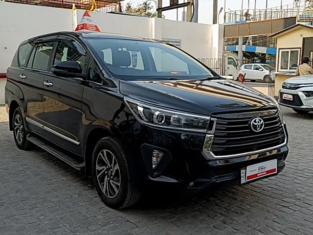 Used 2022 Toyota Innova Crysta in Delhi