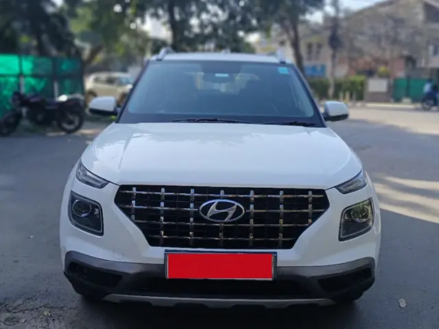 Used 2019 Hyundai Venue in Lucknow
