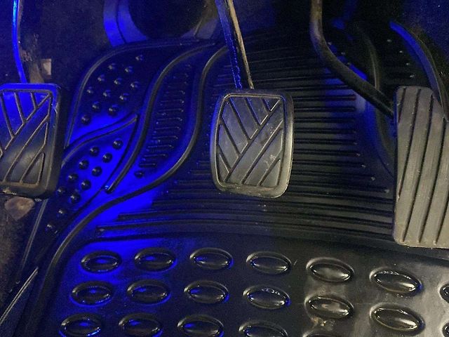 Used Maruti Suzuki Wagon R 1.0 [2010-2013] VXi in Ahmedabad