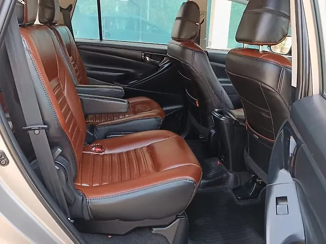 Used Toyota Innova Crysta [2016-2020] 2.4 G 7 STR [2016-2017] in Zirakpur