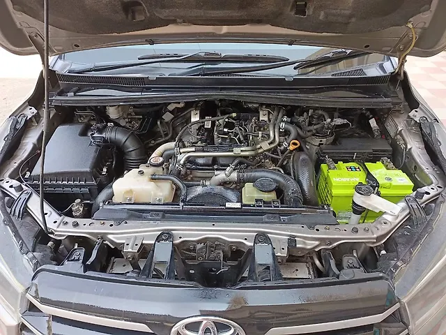 Used Toyota Innova Crysta [2016-2020] 2.4 G 7 STR [2016-2017] in Zirakpur