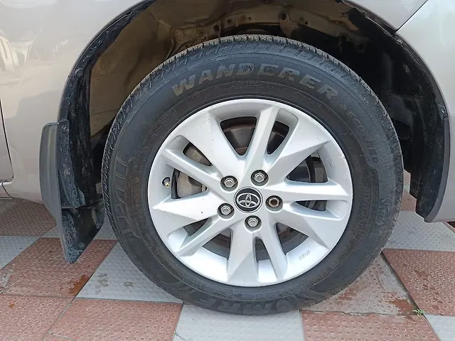 Used Toyota Innova Crysta [2016-2020] 2.4 G 7 STR [2016-2017] in Zirakpur