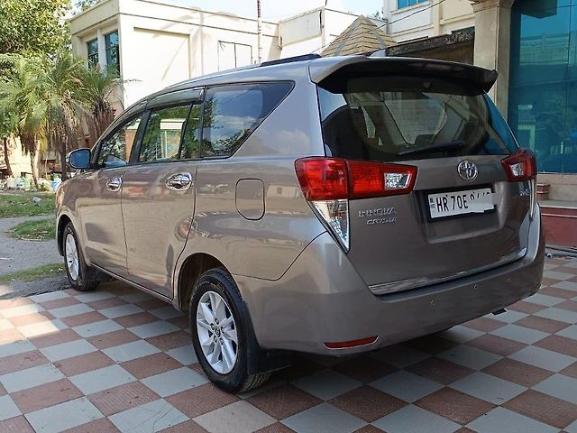 Used Toyota Innova Crysta [2016-2020] 2.4 G 7 STR [2016-2017] in Zirakpur