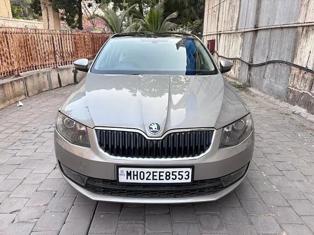 Used 2016 Skoda Octavia in Thane