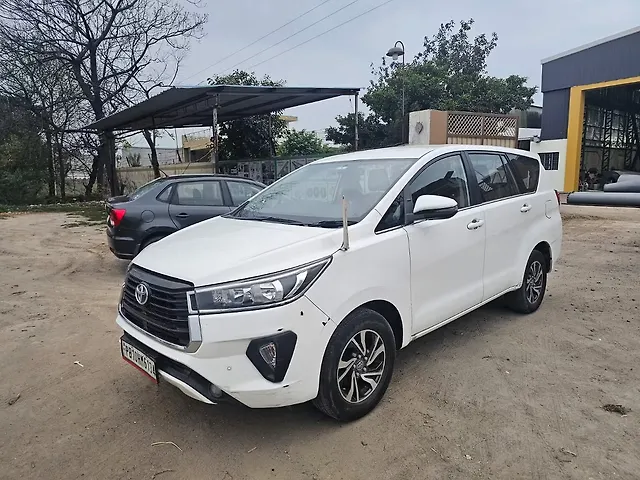 Used Toyota Innova Crysta [2016-2020] 2.4 G 7 STR [2016-2017] in Chandigarh