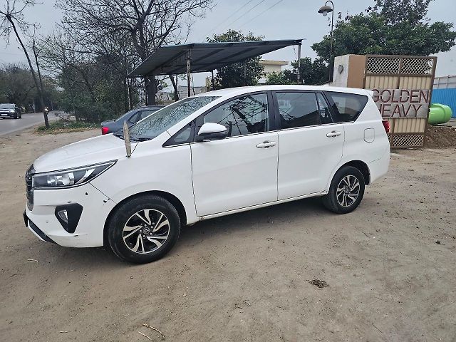 Used Toyota Innova Crysta [2016-2020] 2.4 G 7 STR [2016-2017] in Chandigarh