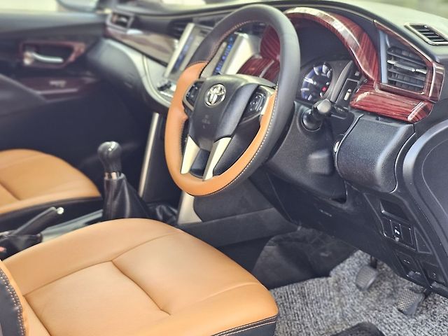 Used Toyota Innova Crysta [2016-2020] 2.4 VX 8 STR [2016-2020] in Thane