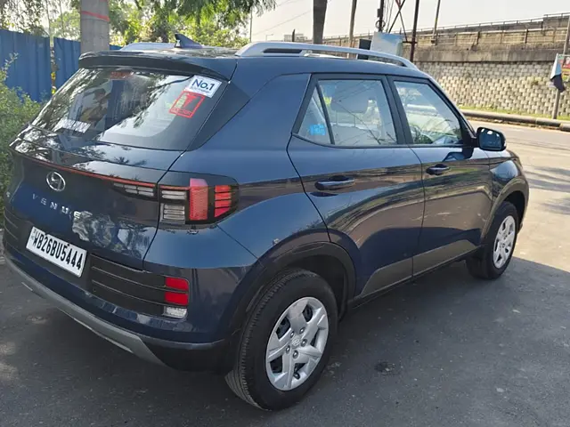 Used 2022 Hyundai Venue in Howrah