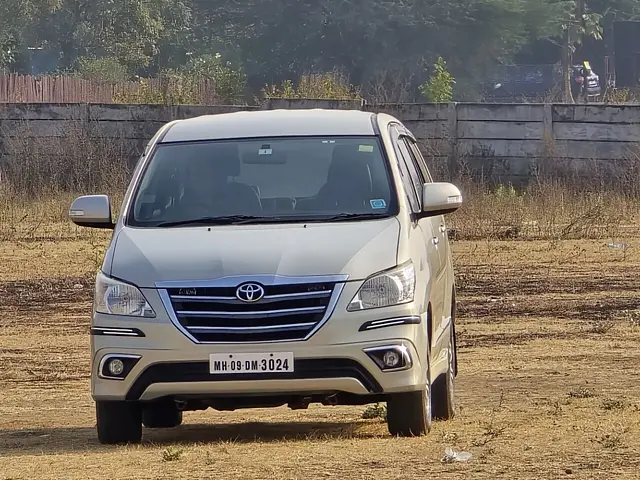 Used 2015 Toyota Innova in Nashik