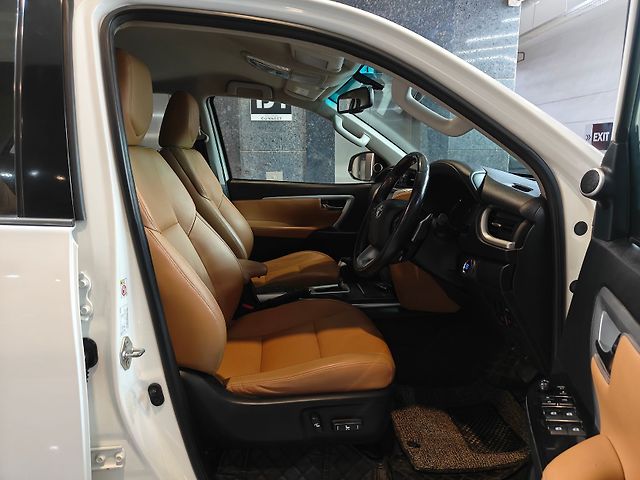 Used Toyota Fortuner [2016-2021] 2.8 4x2 AT [2016-2020] in Bangalore