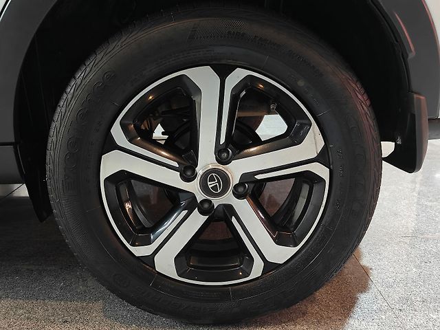 Used Tata Nexon [2020-2023] XZ Plus (O) in Ahmedabad