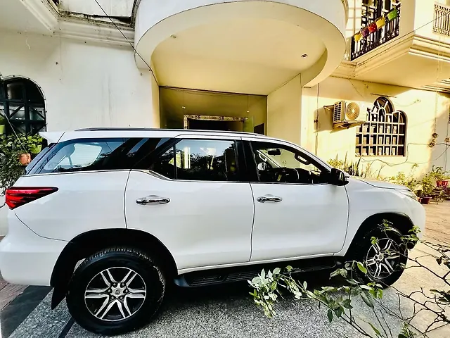 Used Toyota Fortuner [2016-2021] 2.8 4x2 MT [2016-2020] in Lucknow