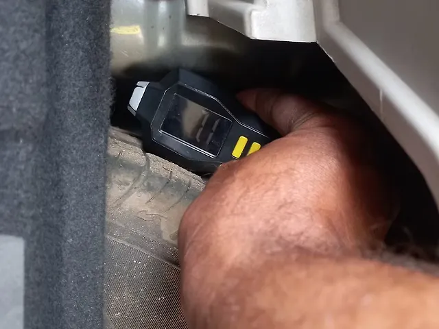 Used Mahindra XUV300 [2019-2024] W8 (O) 1.5 Diesel [2020] in Ahmedabad