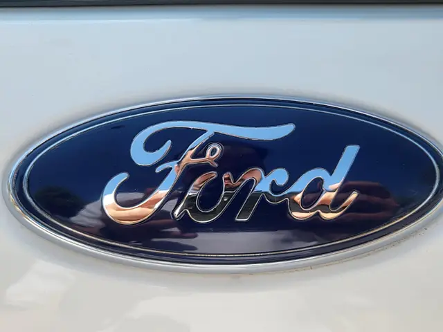 Used Ford Endeavour [2016-2019] Titanium 3.2 4x4 AT in Lucknow