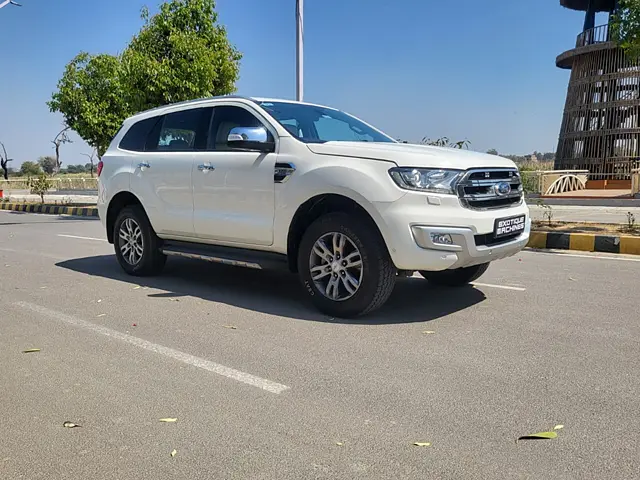 Used Ford Endeavour [2016-2019] Titanium 3.2 4x4 AT in Lucknow