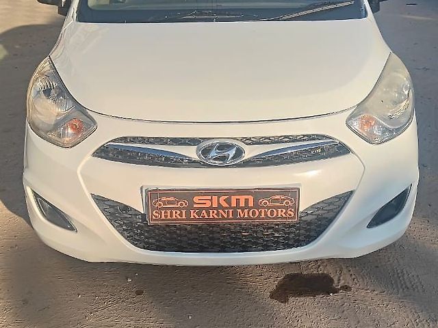 Used 2014 Hyundai i10 in Jaipur