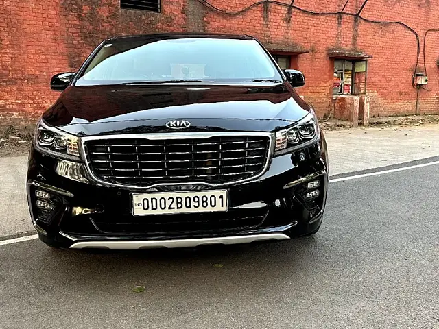 Used 2021 Kia Carnival in Delhi
