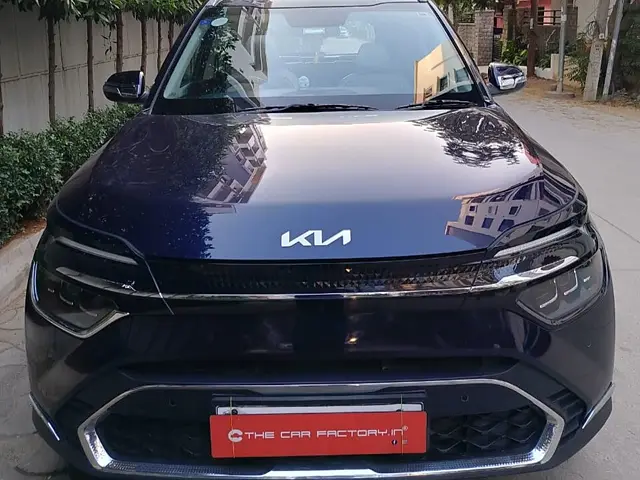 Used 2022 Kia Carens in Hyderabad