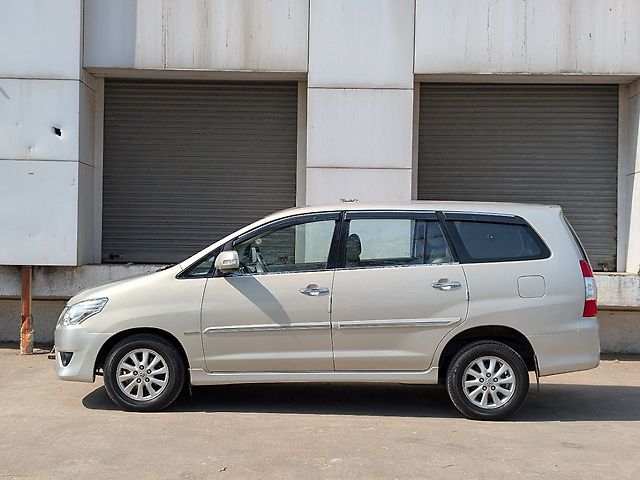 Used Toyota Innova [2005-2009] 2.5 V 7 STR in Thane