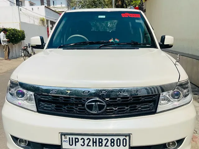 Used 2016 Tata Safari in Lucknow