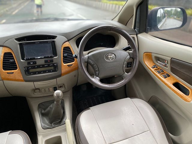 Used Toyota Innova [2009-2012] 2.5 VX 8 STR BS-IV in Mumbai