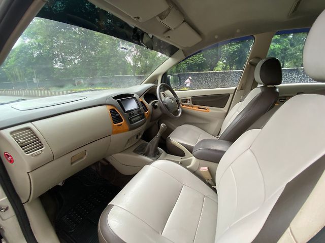 Used Toyota Innova [2009-2012] 2.5 VX 8 STR BS-IV in Mumbai