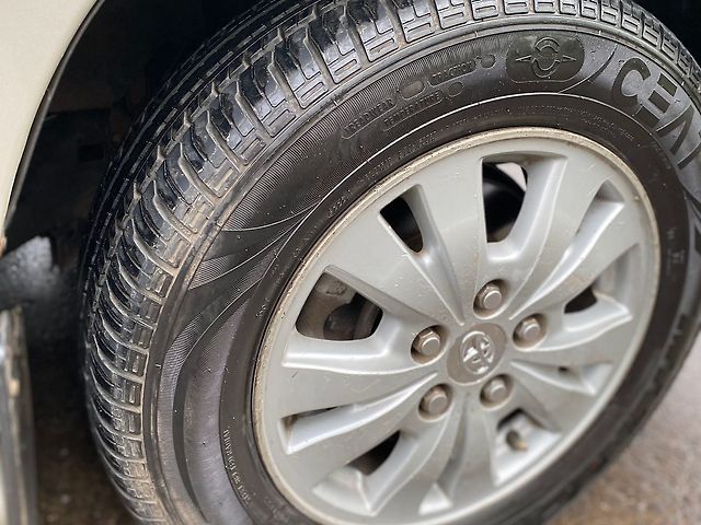 Used Toyota Innova [2009-2012] 2.5 VX 8 STR BS-IV in Mumbai