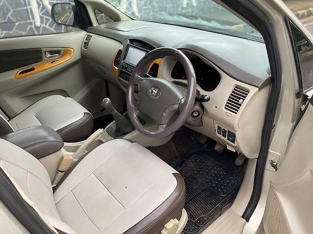 Used Toyota Innova [2009-2012] 2.5 VX 8 STR BS-IV in Mumbai
