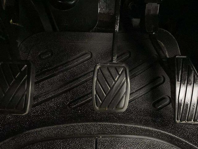 Used Maruti Suzuki Swift [2021-2024] VXi [2021-2023] in Ahmedabad