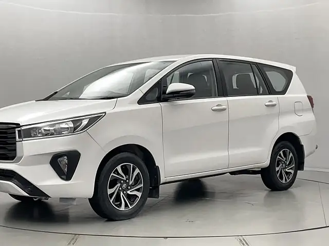 Used 2022 Toyota Innova Crysta in Jaipur