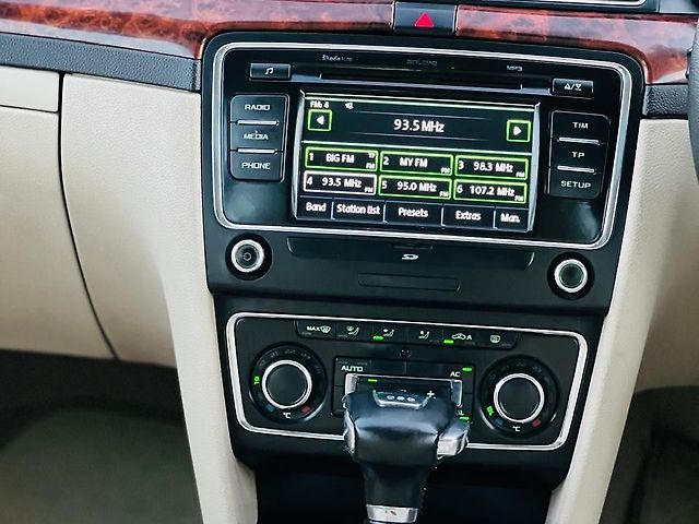 Used Skoda Superb [2009-2014] Elegance 1.8 TSI AT in Chandigarh