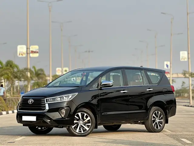 Used 2022 Toyota Innova Crysta in Surat