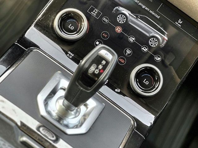 Used Land Rover Range Rover Evoque SE R-Dynamic in Surat