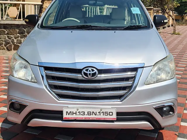 Used 2014 Toyota Innova in Sangli