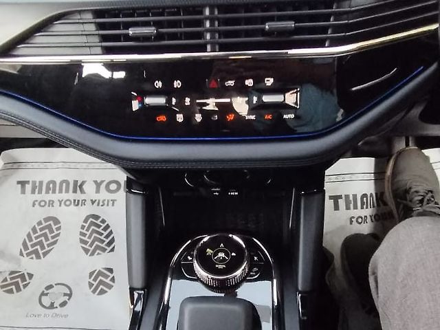 Used Tata Safari Accomplished Plus Dual Tone AT 7 STR in Mumbai