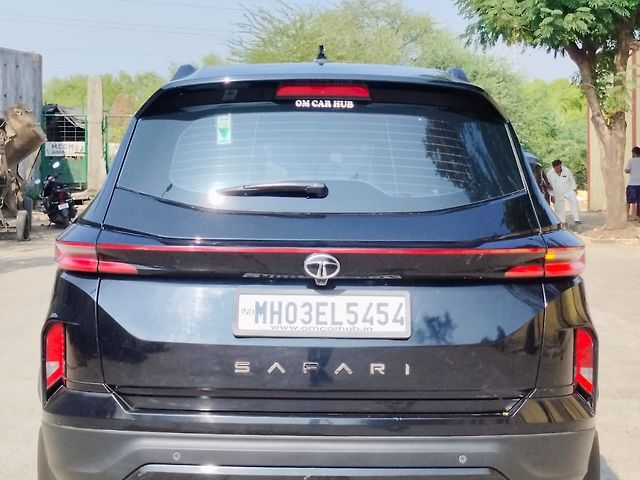 Used Tata Safari Accomplished Plus Dual Tone AT 7 STR in Mumbai