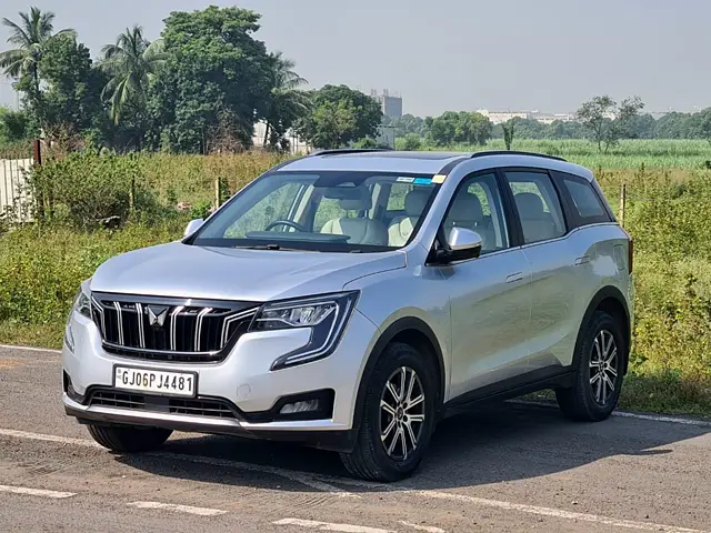 Used 2022 Mahindra XUV700 in Surat