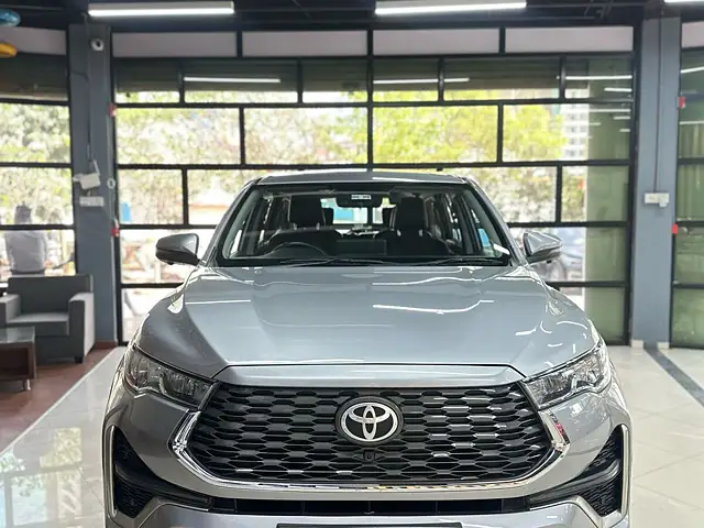 Used 2023 Toyota Innova Hycross in Pune