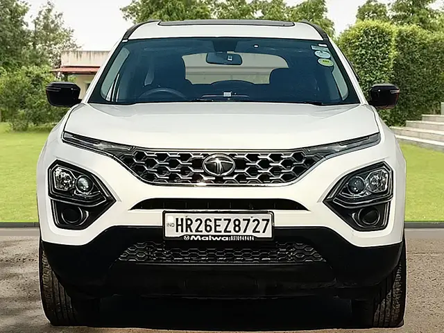 Used 2023 Tata Safari in Delhi