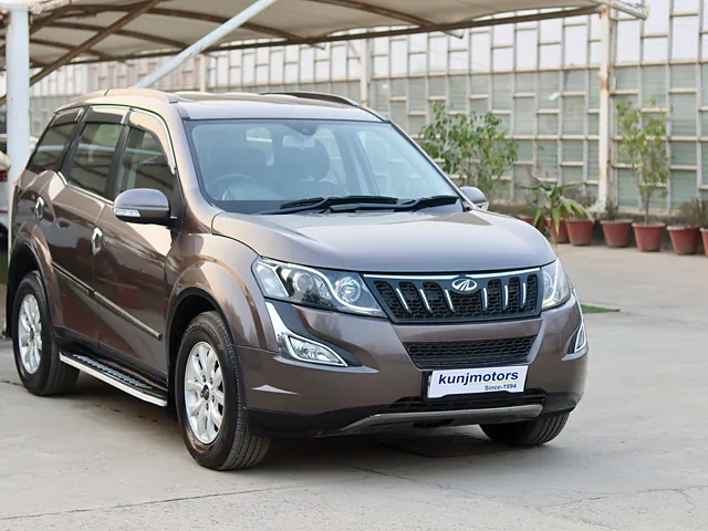 Used 2017 Mahindra XUV500 in Delhi