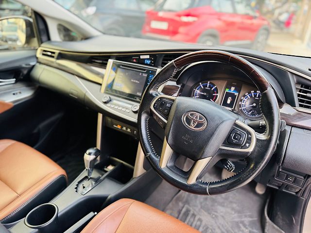 Used Toyota Innova Crysta [2016-2020] 2.8 ZX AT 7 STR [2016-2020] in Hyderabad