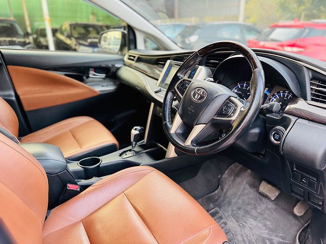 Used Toyota Innova Crysta [2016-2020] 2.8 ZX AT 7 STR [2016-2020] in Hyderabad