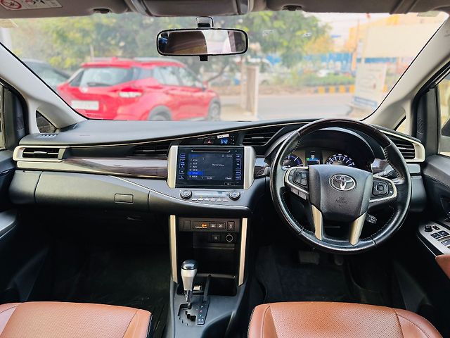 Used Toyota Innova Crysta [2016-2020] 2.8 ZX AT 7 STR [2016-2020] in Hyderabad