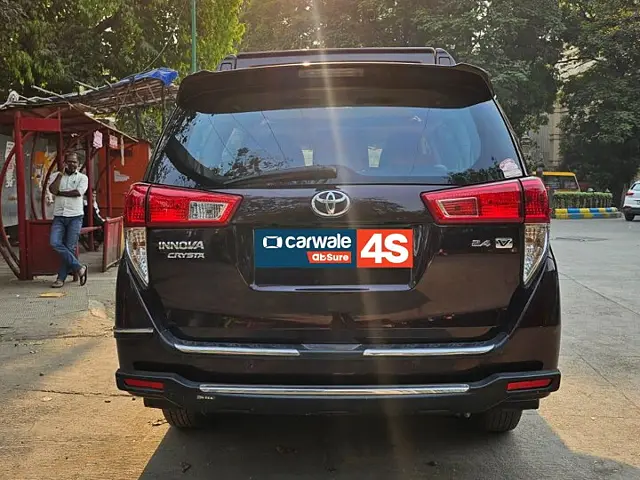 Used Toyota Innova Crysta [2016-2020] 2.4 V Diesel in Mumbai