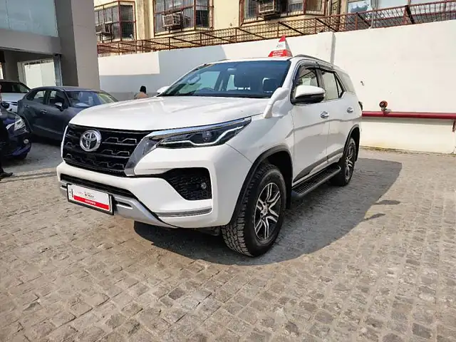 Used Toyota Fortuner 4X2 MT 2.8 Diesel in Delhi