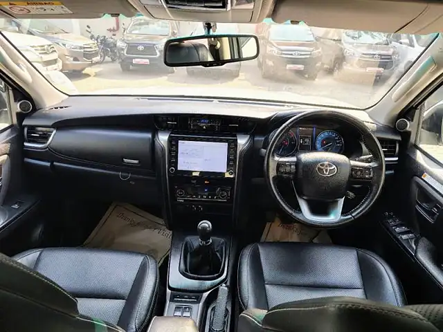 Used Toyota Fortuner 4X2 MT 2.8 Diesel in Delhi