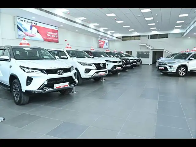 Used Toyota Fortuner 4X2 MT 2.8 Diesel in Delhi
