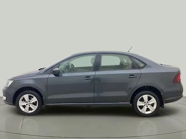 Used Skoda Rapid [2011-2014] Ambition 1.6 MPI AT in Hyderabad