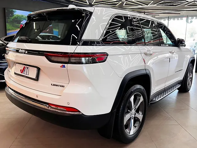 Used Jeep Grand Cherokee Limited (O) 4x4 AT in Bangalore