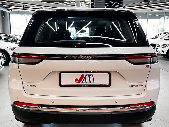 Used Jeep Grand Cherokee Limited (O) 4x4 AT in Bangalore